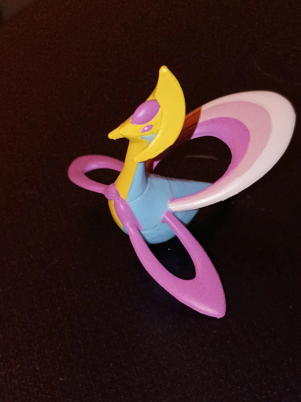 Pokemon Tomy Cresselia Figure